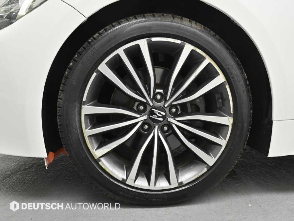 KIA Stinger - Vista 5