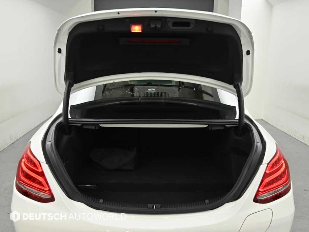 Mercedes Benz C Class 2018 Blanco - Importación desde Corea - HF Imports Iquique - Foto 19