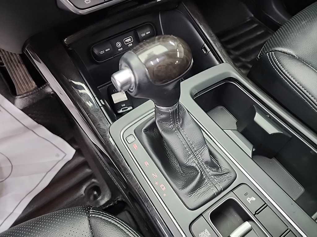 KIA Sorento - Vista 8