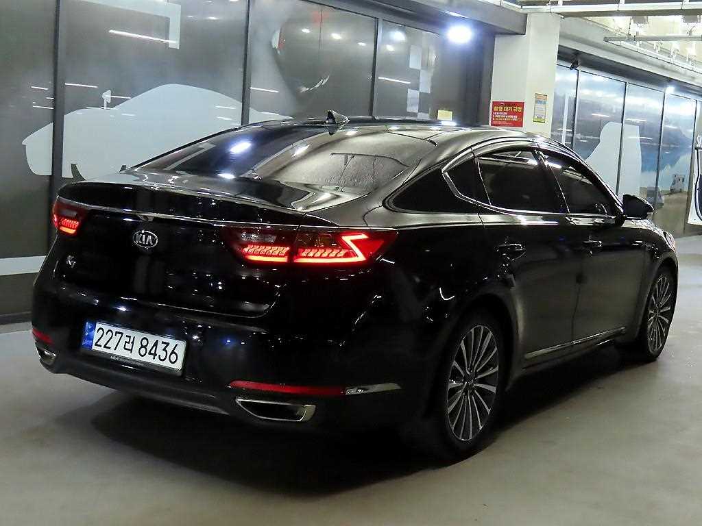 KIA K7 - Vista 4