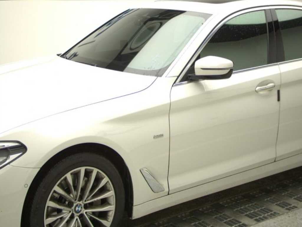 BMW 5 Series - Vista 3