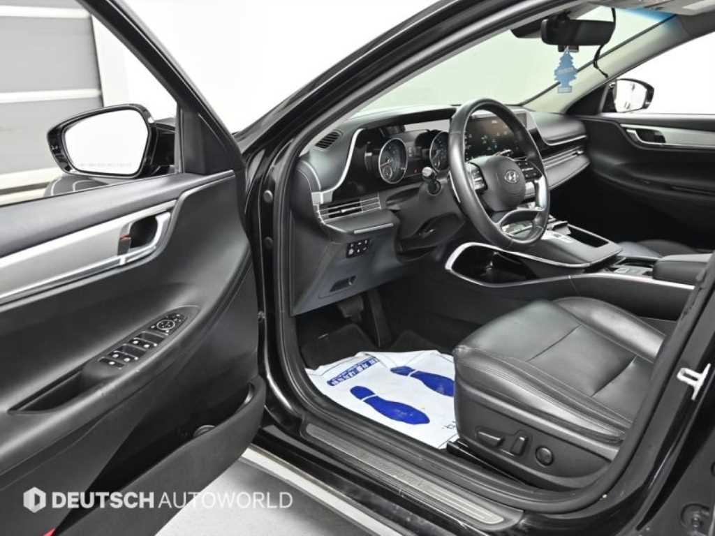 HYUNDAI Grandeur - Vista 11