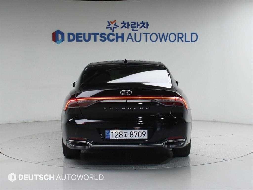 HYUNDAI Grandeur - Vista 4