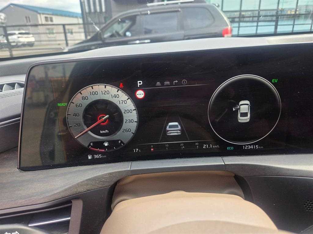 KIA K8 - Vista 8
