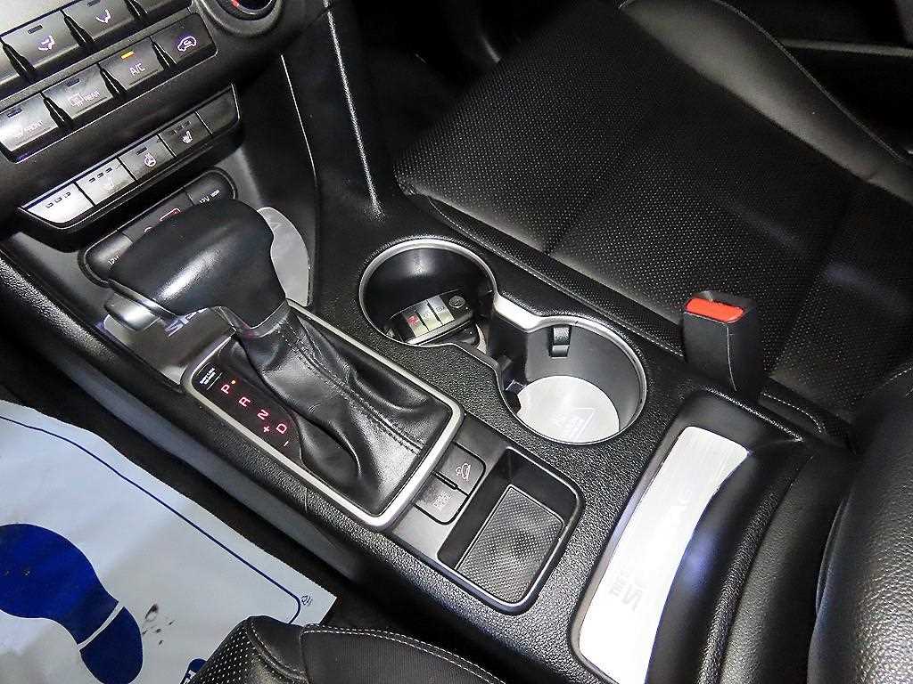KIA Sportage - Vista 11