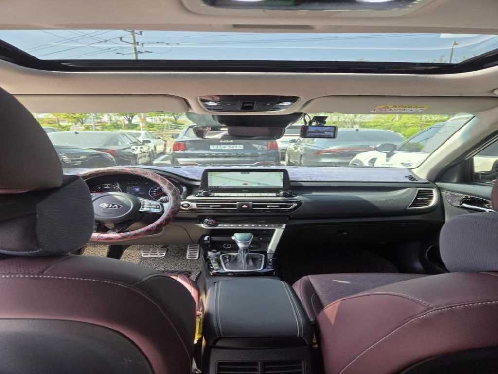 KIA Seltos - Vista 6