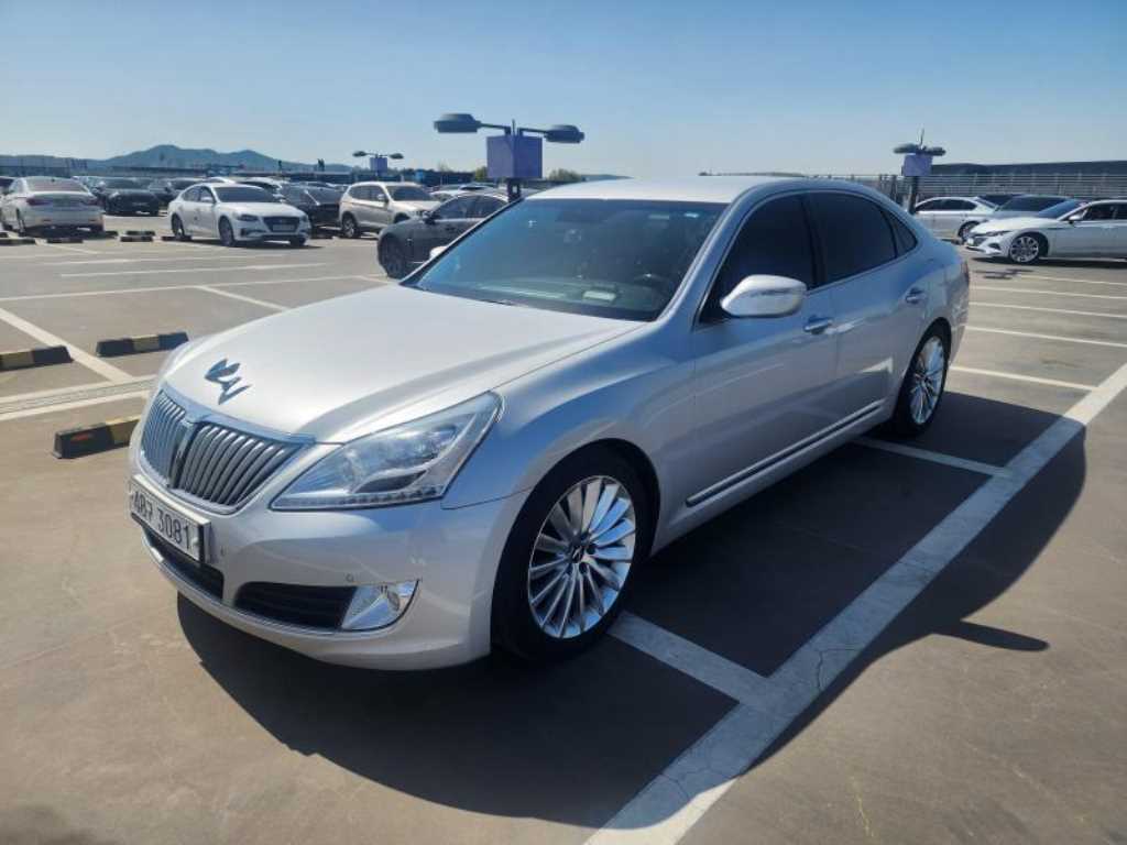 HYUNDAI Equus - Vista 3