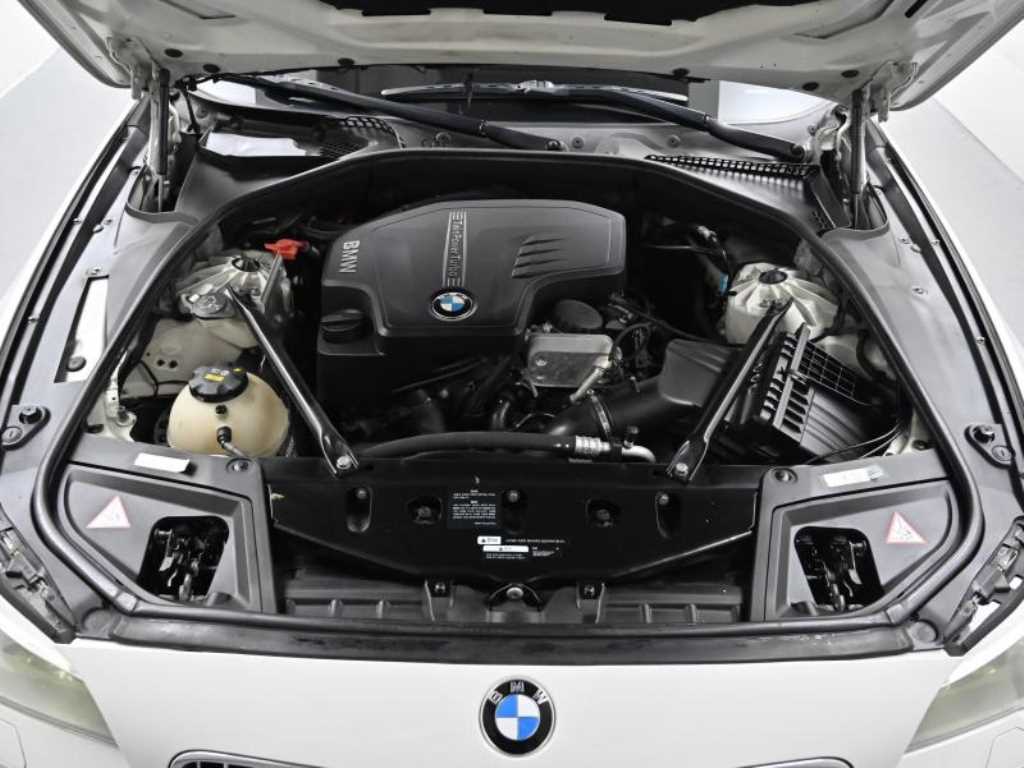 BMW 5 Series - Vista 6