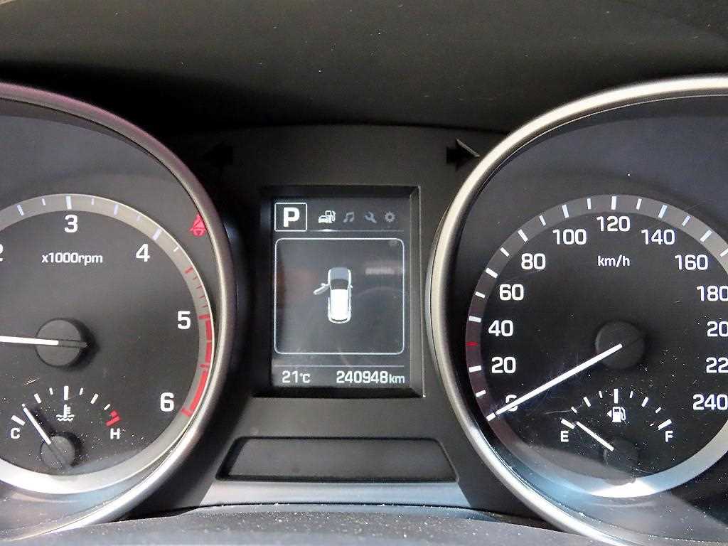 HYUNDAI Santa Fe - Vista 9