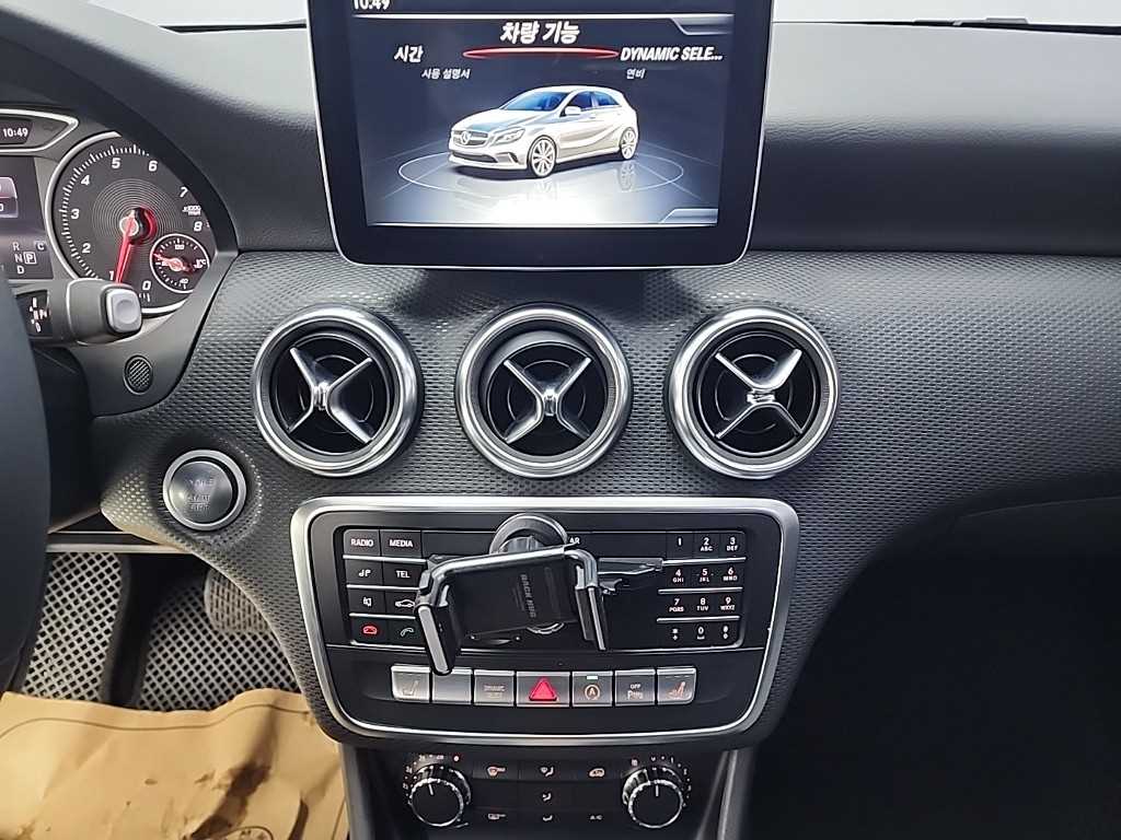 Mercedes Benz A Class - Vista 10