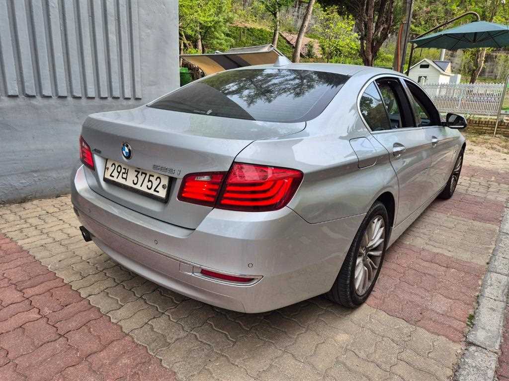 BMW 5 Series - Vista 3