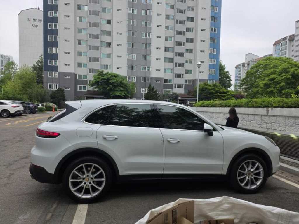 Porsche Cayenne - Vista 3