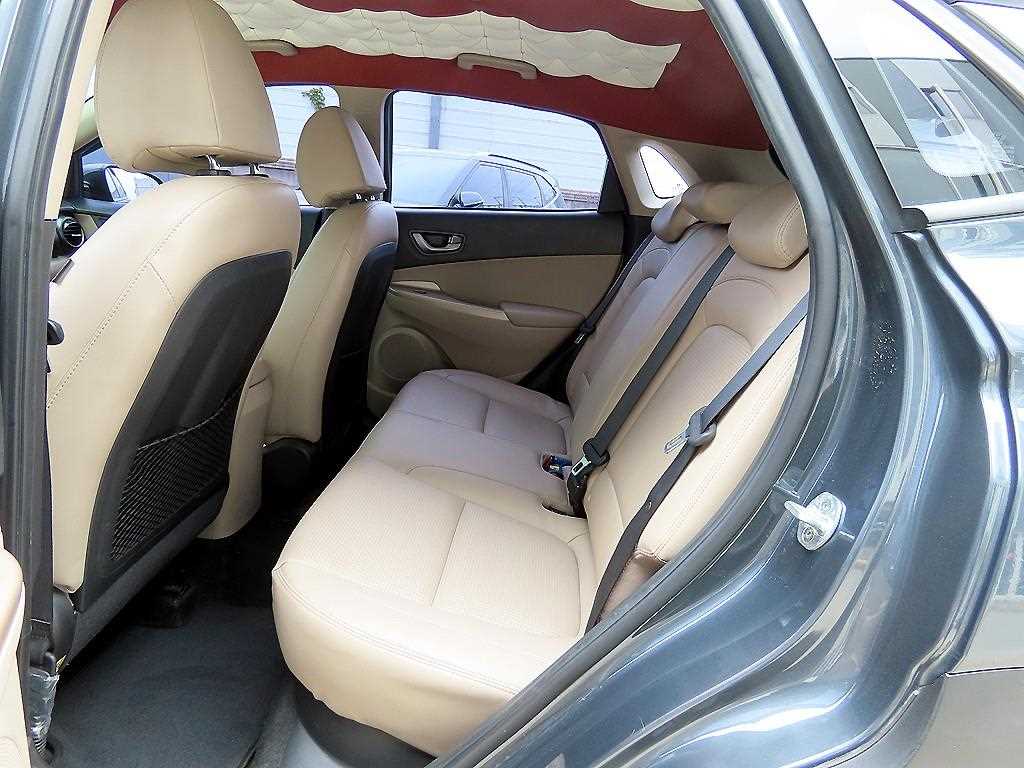 HYUNDAI Kona - Vista 6