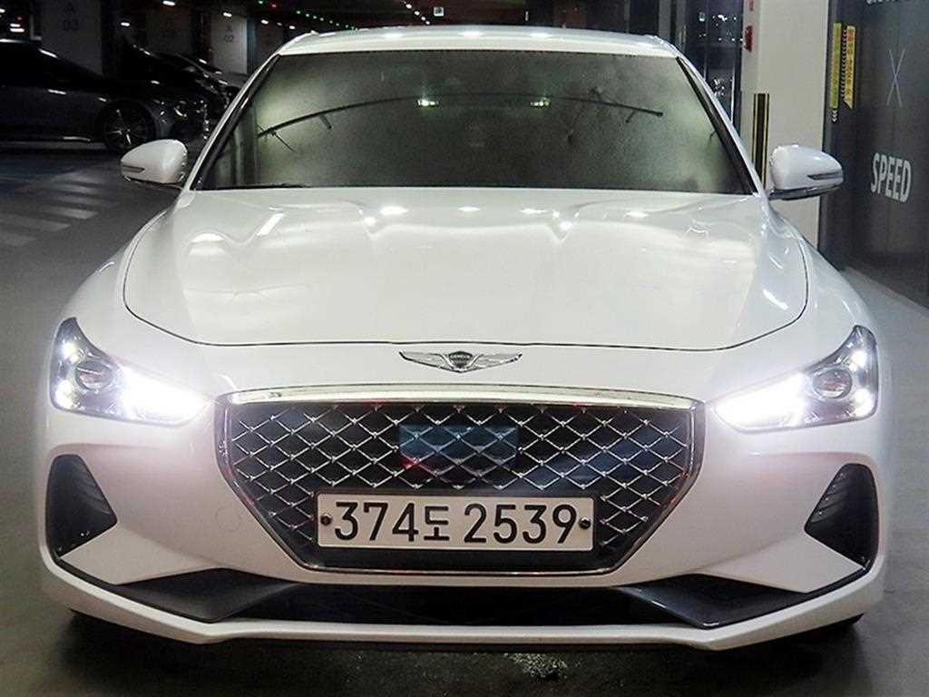 Genesis G70 - Vista 2