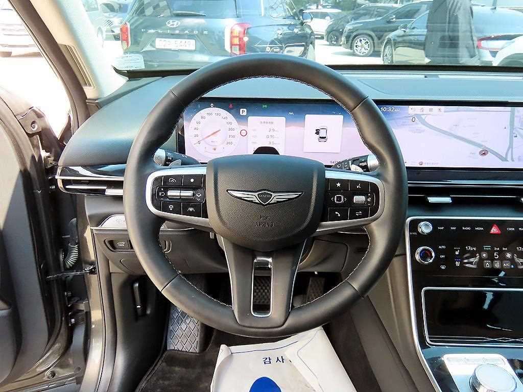 Genesis GV80 - Vista 8