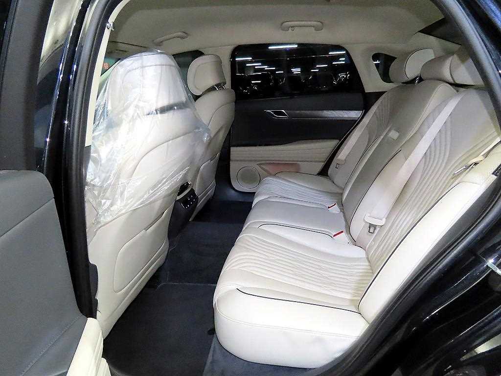 Genesis G80 - Vista 8
