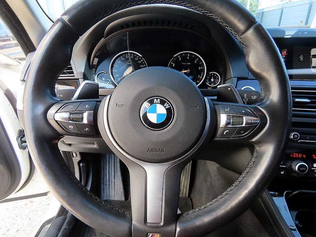 BMW 5 Series - Vista 8