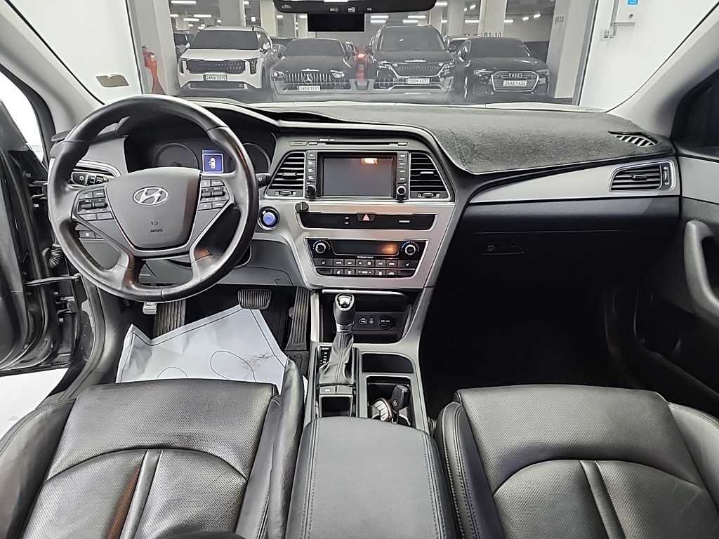 HYUNDAI Sonata - Vista 7