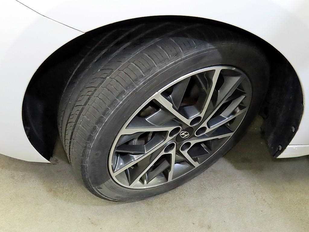 HYUNDAI Avante 2019 Blanco - Importación desde Corea - HF Imports Iquique - Foto 18