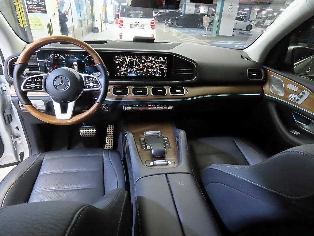 Mercedes Benz GLS Class - Vista 9
