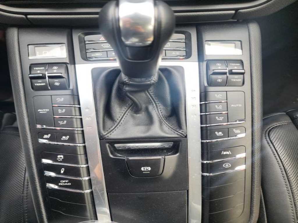 Porsche Macan - Vista 12