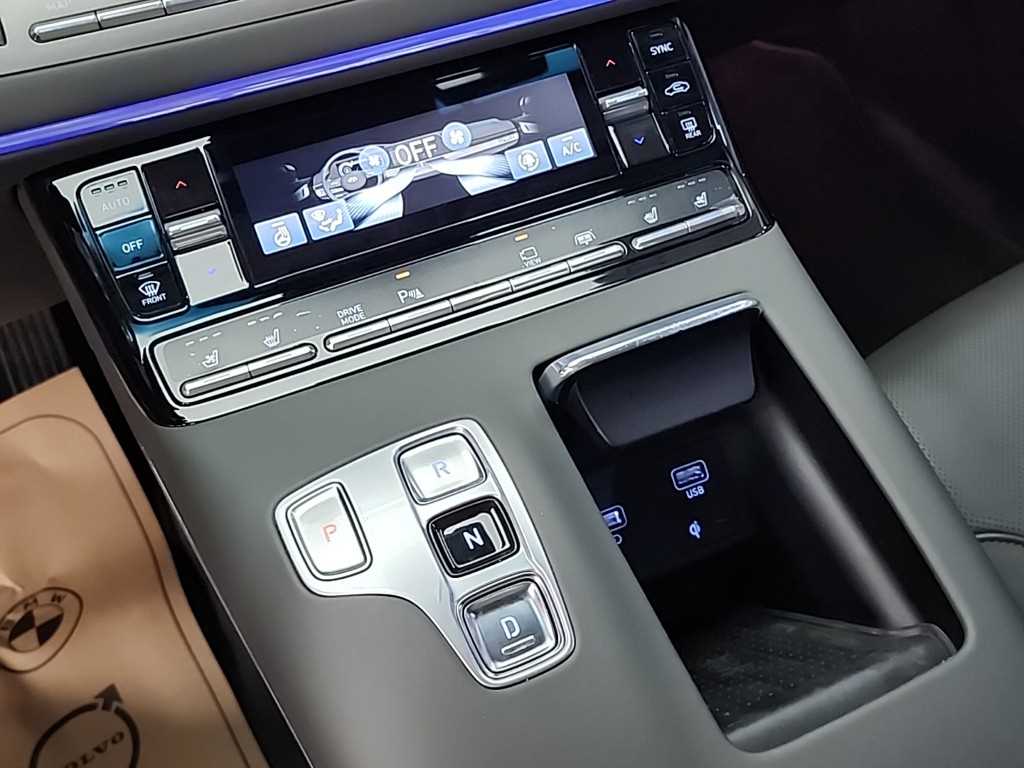 HYUNDAI Grandeur - Vista 8