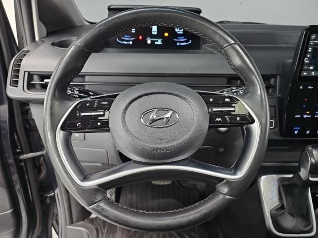 HYUNDAI Staria - Vista 7