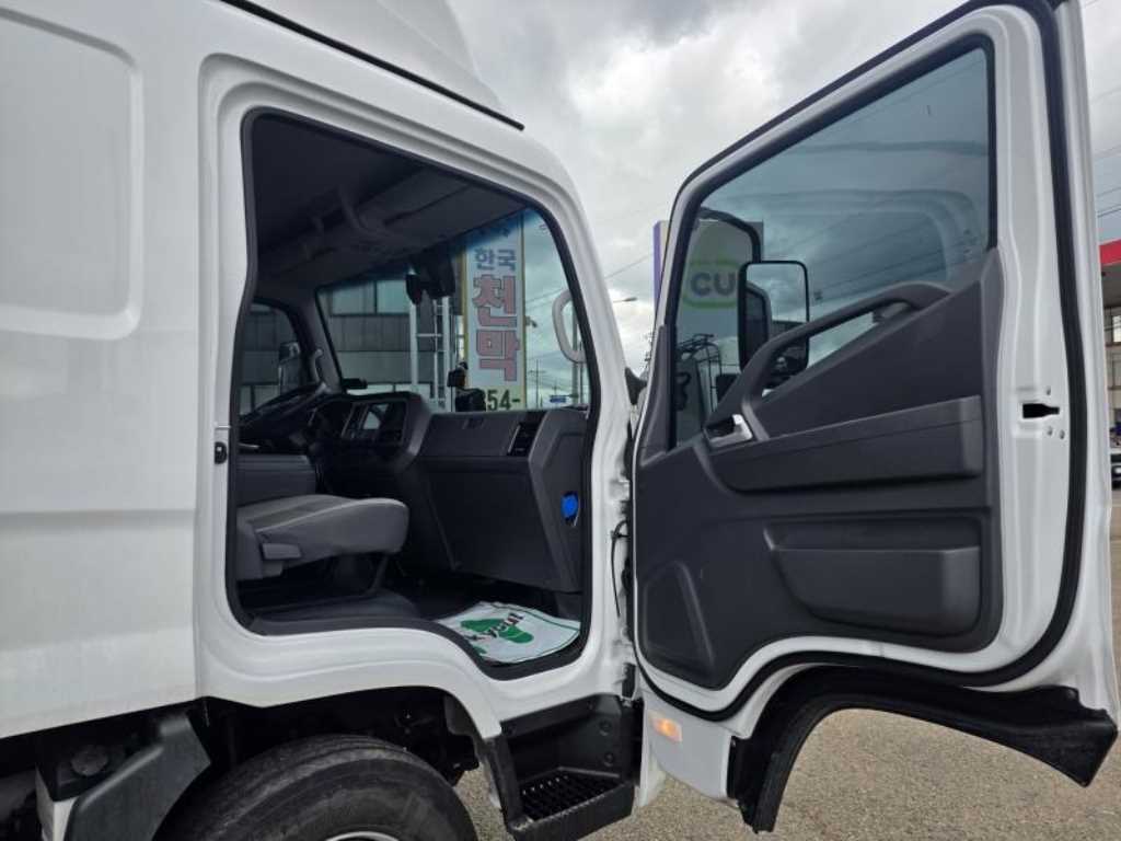 medium and large cargo truck - Vista 10