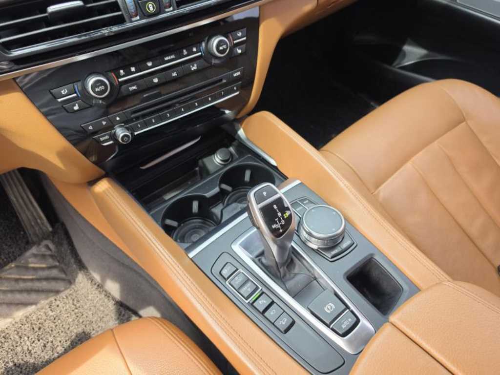 BMW X6 - Vista 11