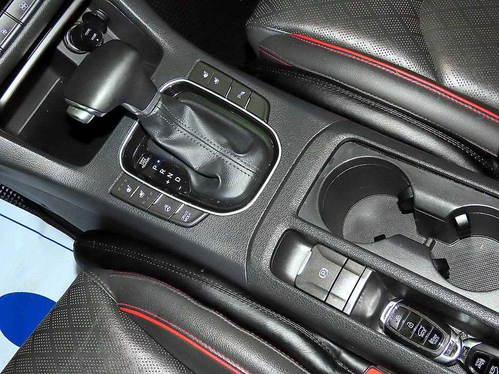 HYUNDAI i30 - Vista 12