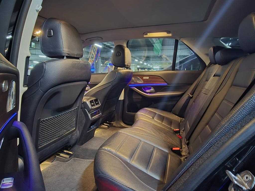 Mercedes Benz GLE Class - Vista 11