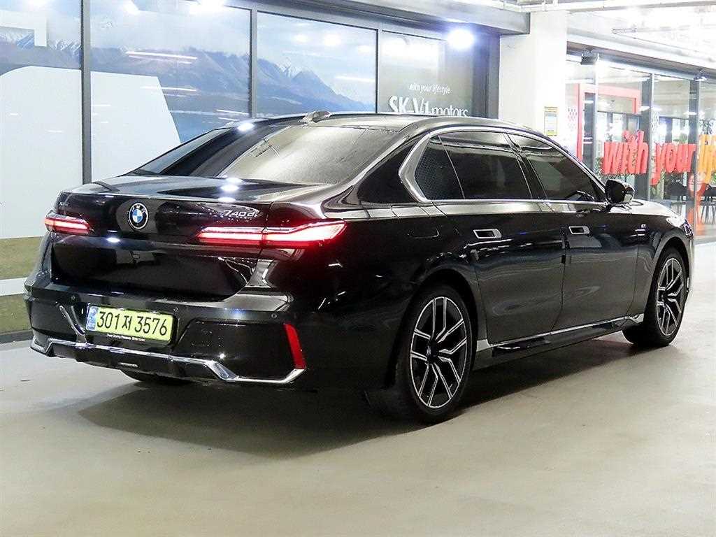 BMW 7 Series - Vista 4