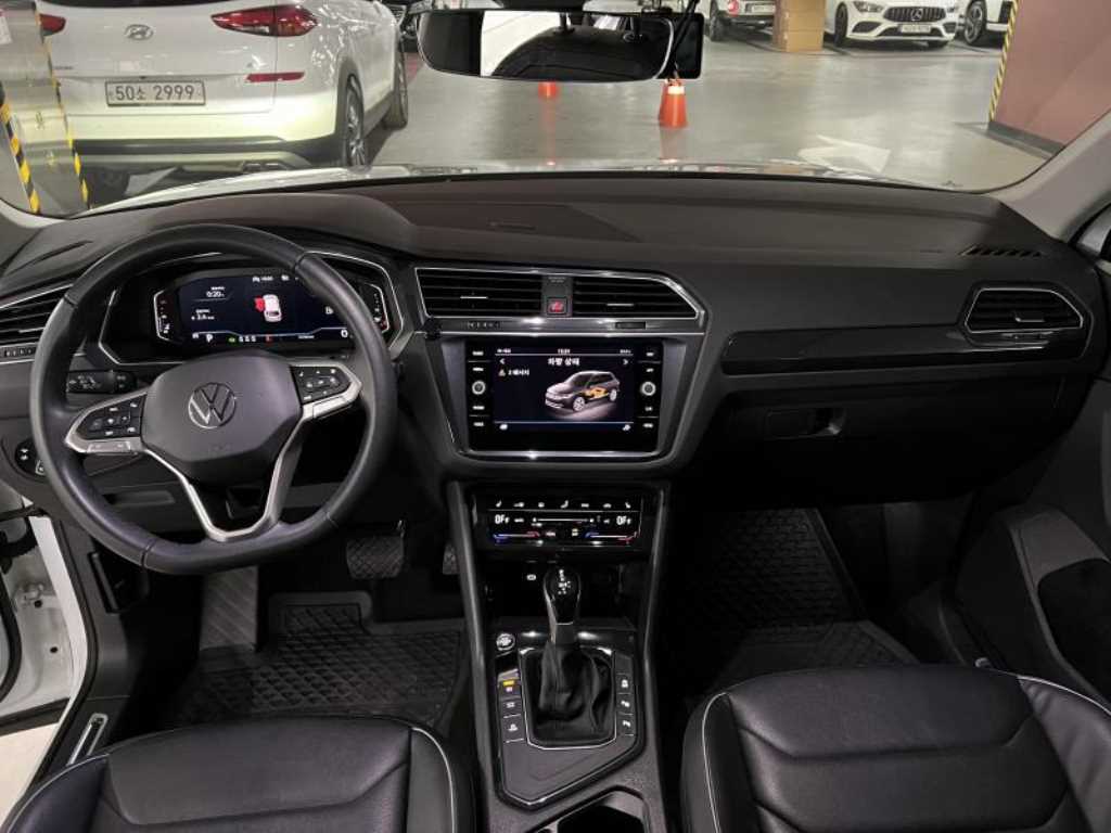 Volkswagen Tiguan - Vista 5