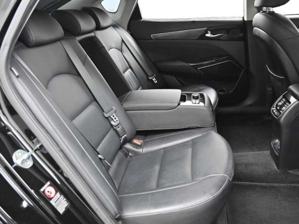 KIA K7 - Vista 12