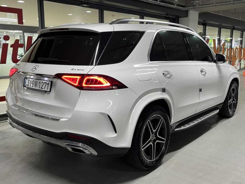 Mercedes Benz GLE Class - Vista 4