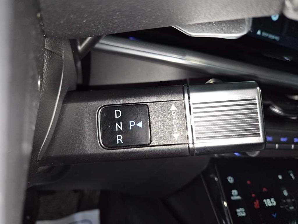 HYUNDAI Grandeur - Vista 11