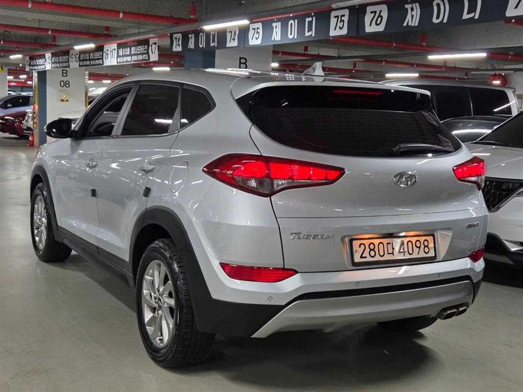 HYUNDAI Tucson - Vista 6