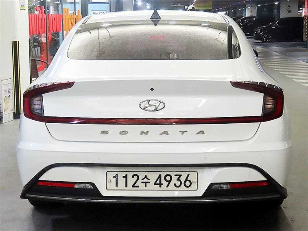 HYUNDAI Sonata - Vista 5
