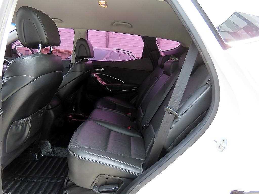 HYUNDAI Santa Fe - Vista 6