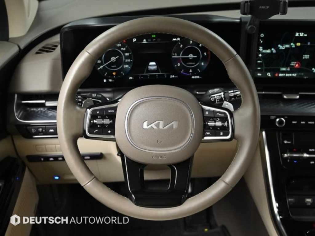 KIA Carnival - Vista 10