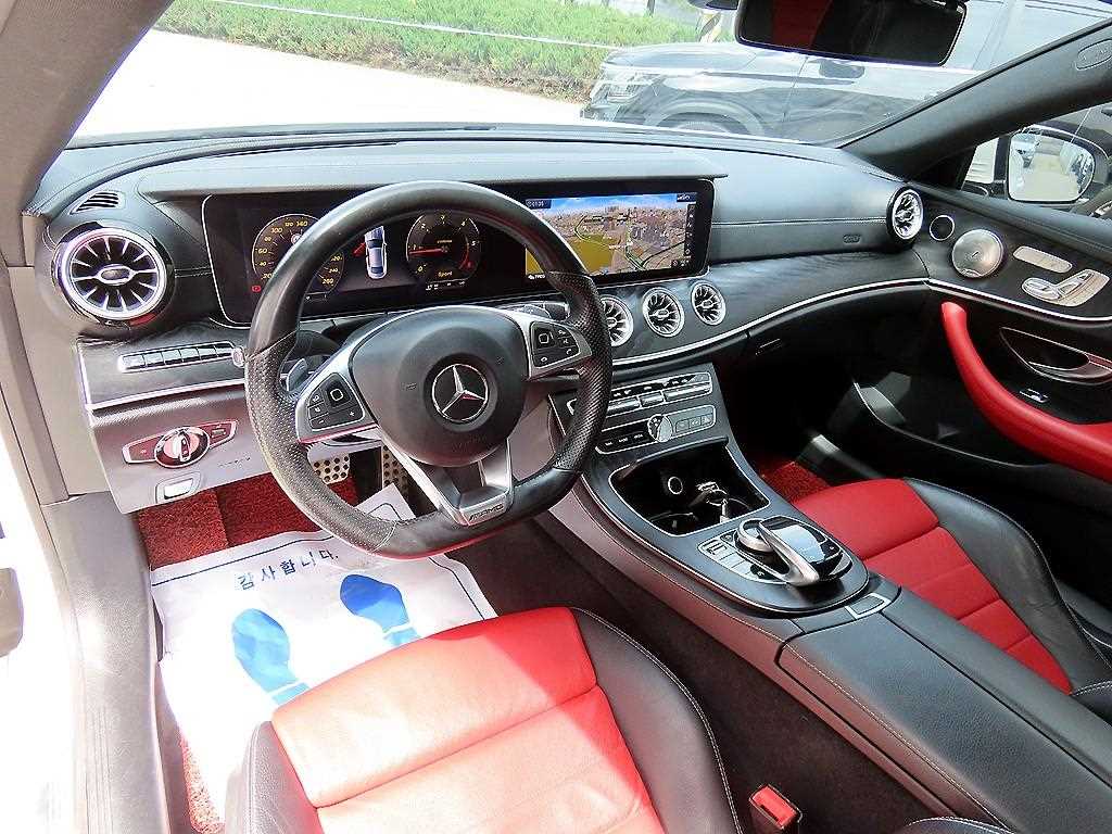Mercedes Benz E class - Vista 7