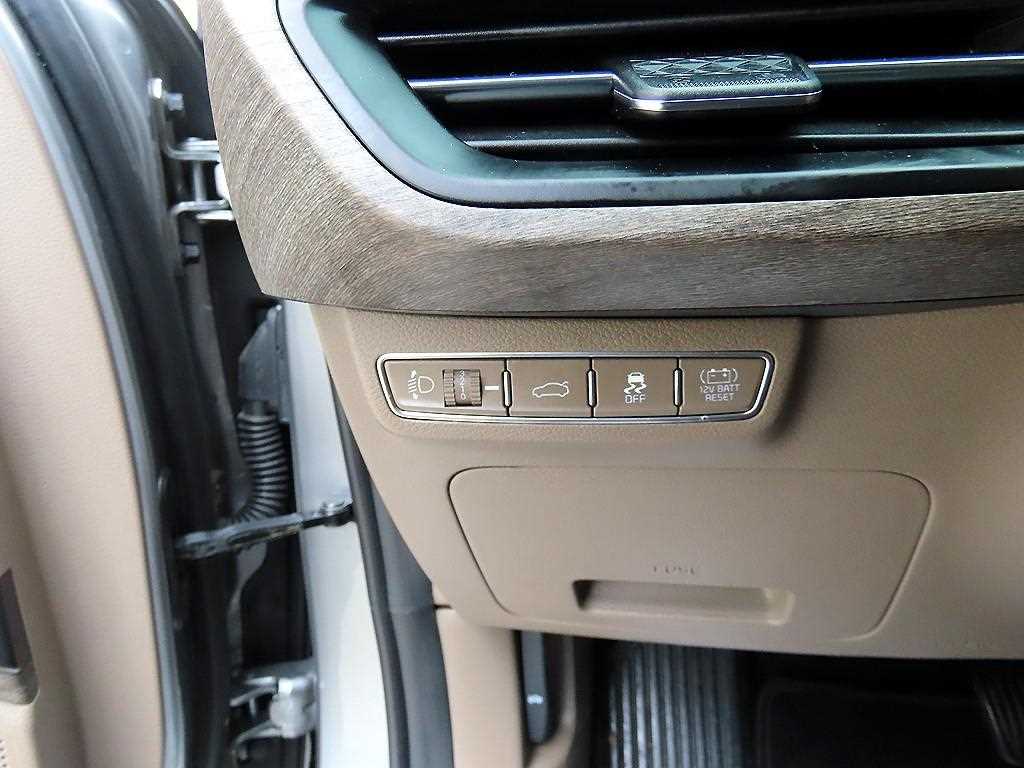 KIA K8 - Vista 11