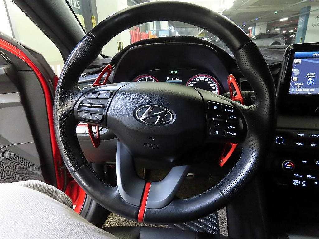 HYUNDAI Veloster - Vista 8