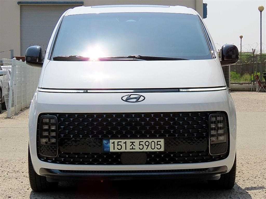 HYUNDAI Staria 2022 Blanco - Importación desde Corea - HF Imports Iquique - Foto 1
