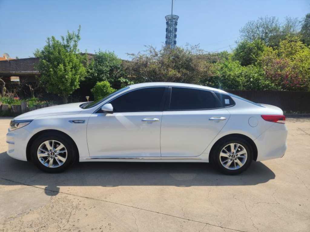 KIA K5 - Vista 3