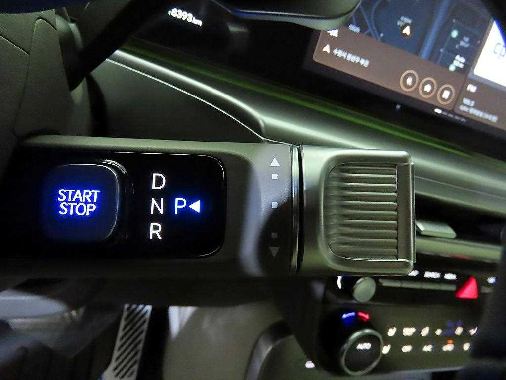 HYUNDAI IONIQ 9 - Vista 12