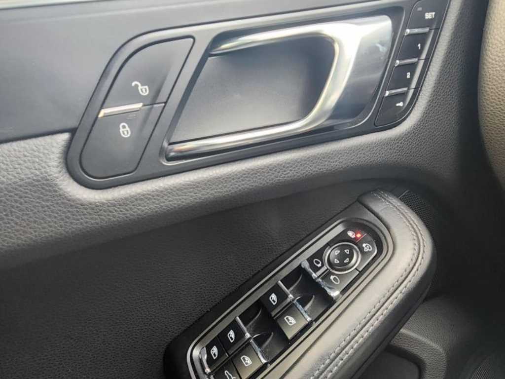 Porsche Macan 2019 Negro - Importación desde Corea - HF Imports Iquique - Foto 16