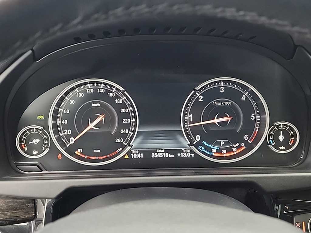 BMW X6 - Vista 6