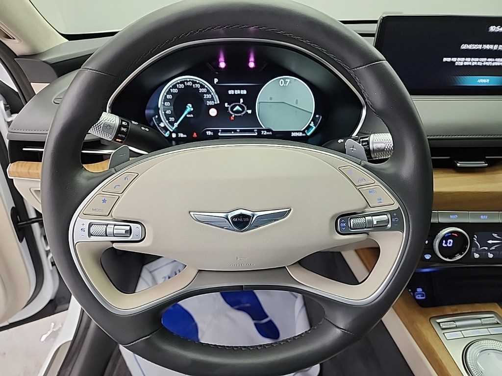 Genesis G80 - Vista 9