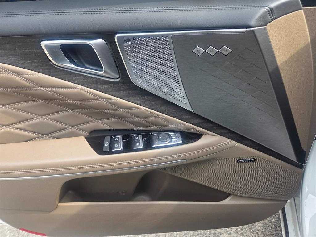 KIA K8 - Vista 4